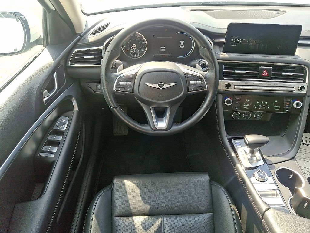 Used 2025 Genesis G70 2.5T RWD image 11