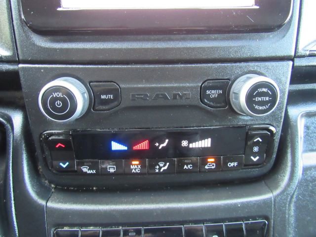 Used 2025 RAM ProMaster 2500 w/ Convenience Group image 34