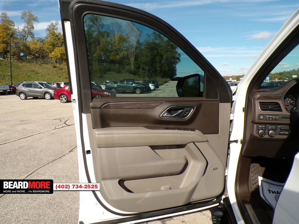 Used 2021 Chevrolet Suburban Z71 w/ Z71 Signature Package image 21