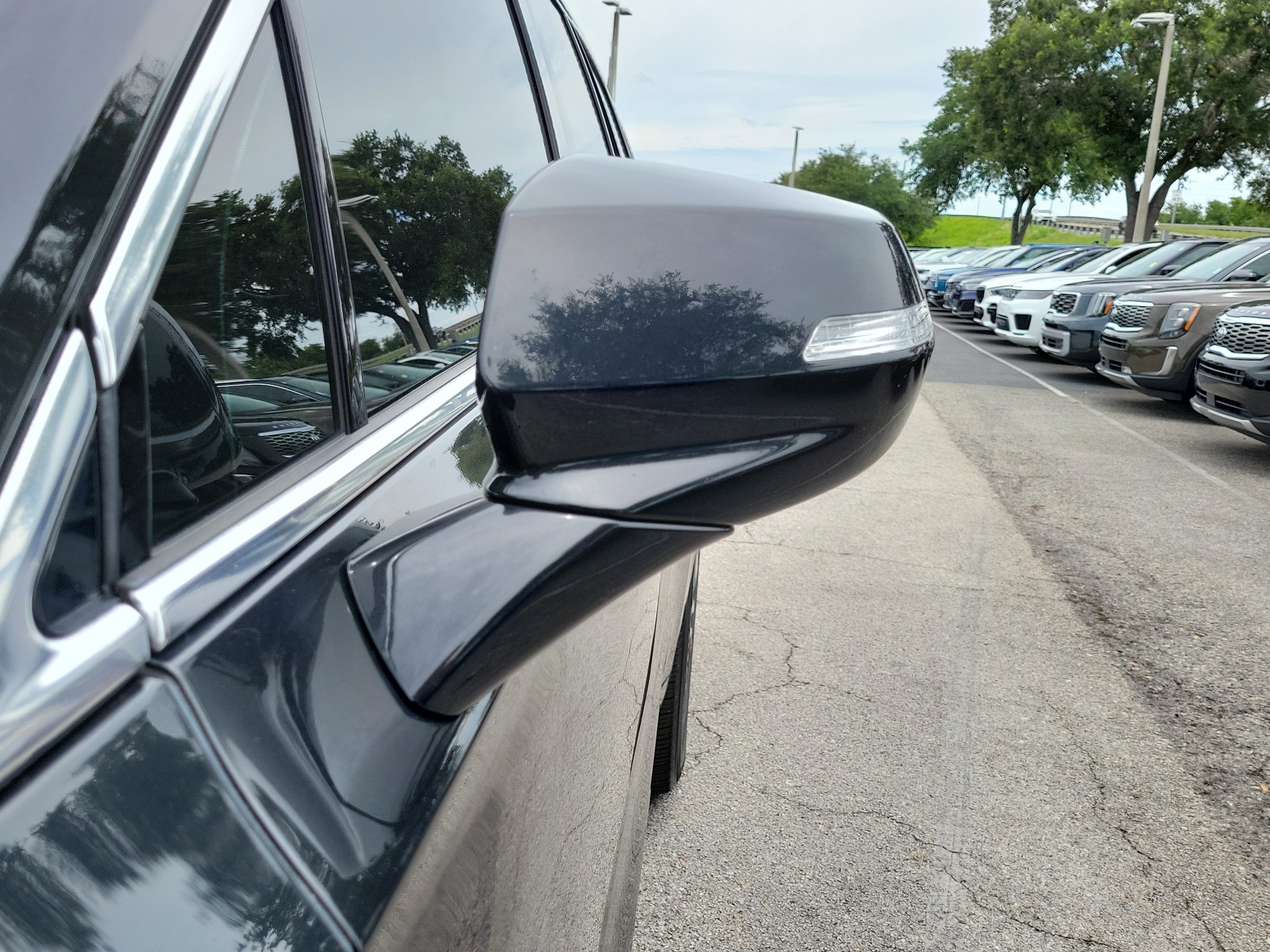 Used 2020 Cadillac XT6 Premium Luxury FWD image 4