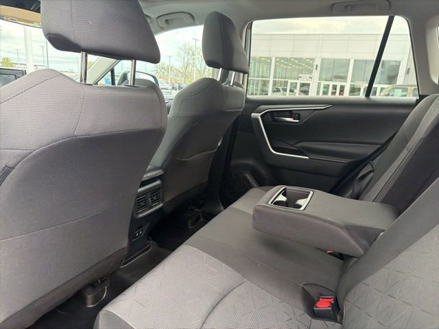 Used 2021 Toyota RAV4 XLE w/ Convenience Package image 36