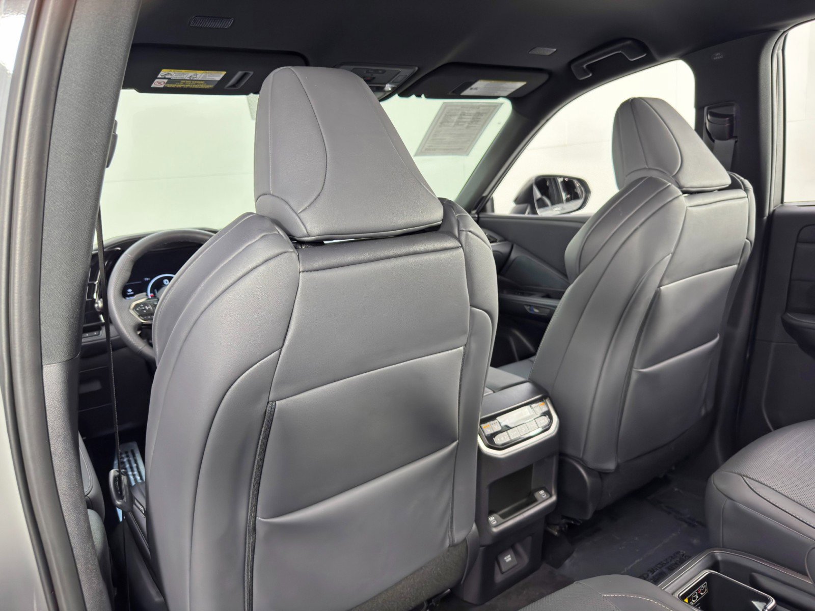 Used 2025 Lexus TX 500h AWD w/ Technology Package image 35