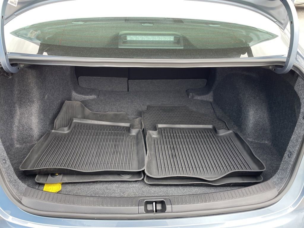 Used 2025 Toyota Corolla LE image 44