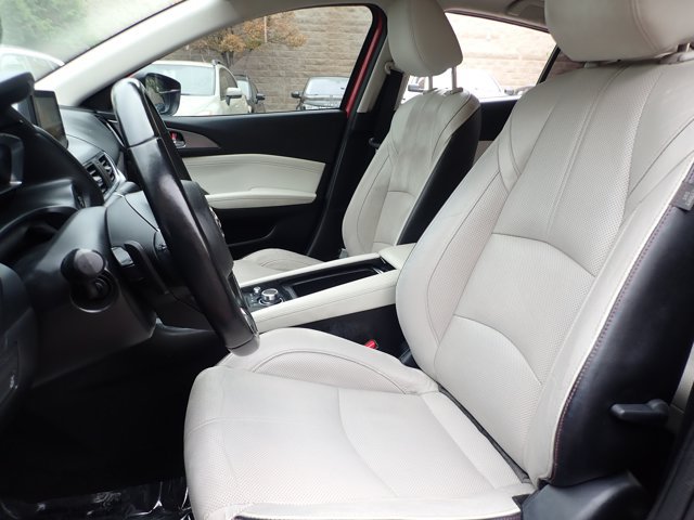 Used 2017 MAZDA MAZDA3 Grand Touring w/ Premium Equipment Package FWD image 10