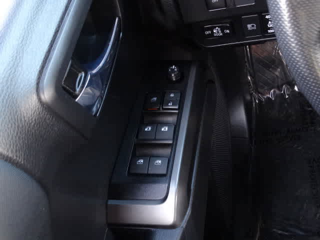 Certified 2023 Toyota Tacoma TRD Off-Road image 35