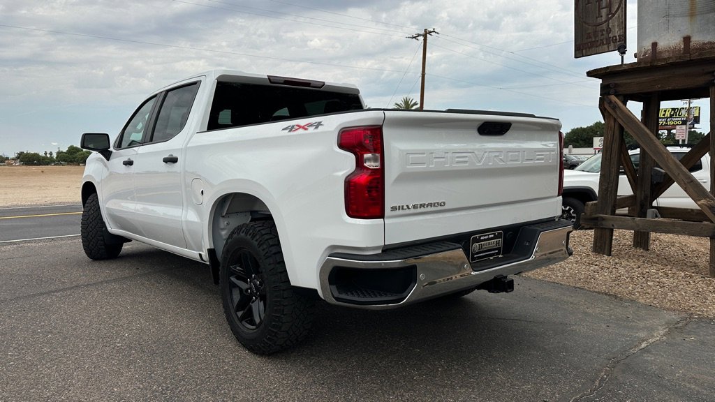 Used 2023 Chevrolet Silverado 1500 LS w/ WT Value Package image 3