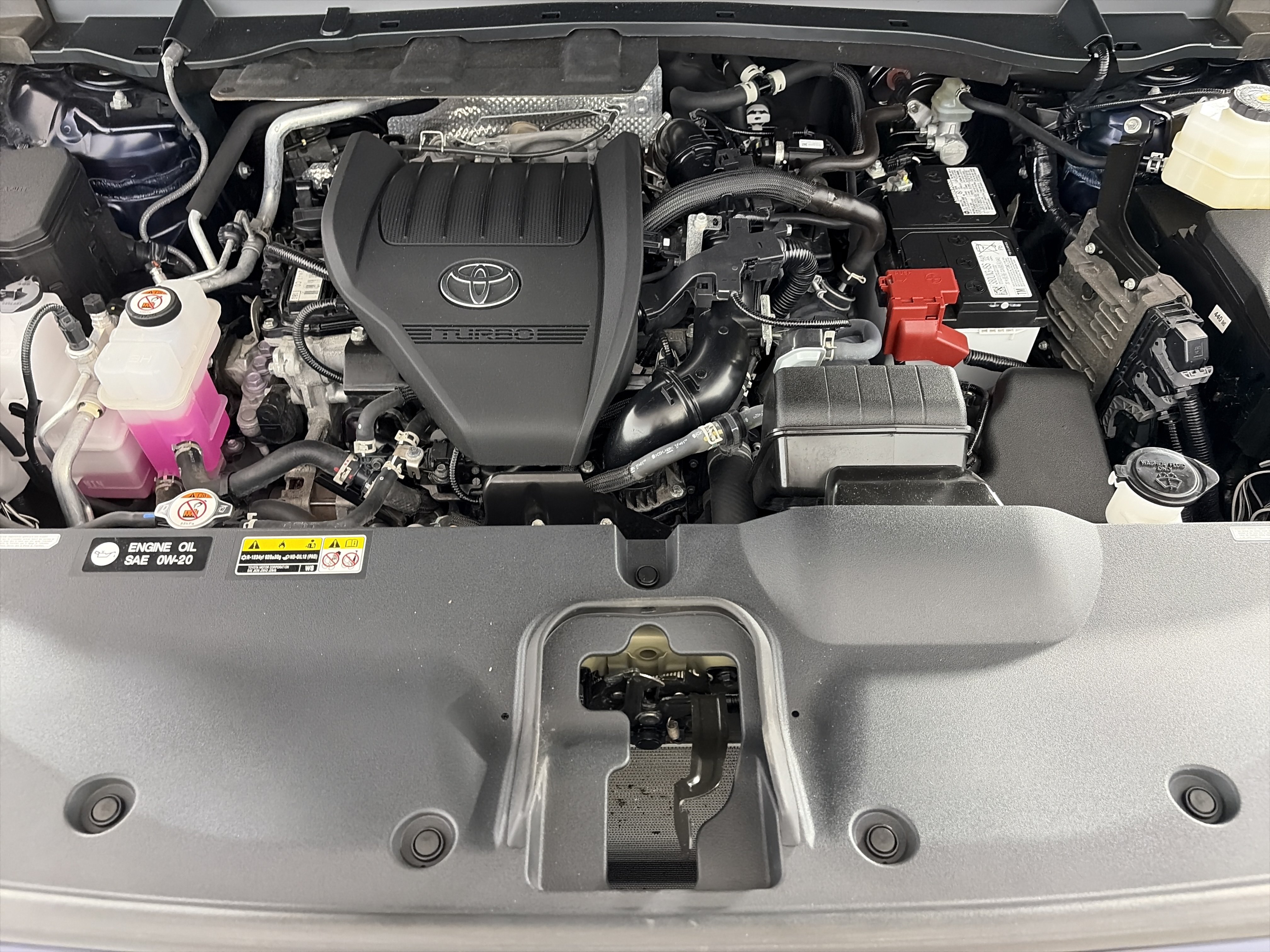 Used 2024 Toyota Grand Highlander AWD image 12