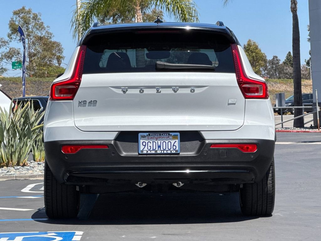 Certified 2023 Volvo XC40 Recharge Plus AWD/4WD image 4