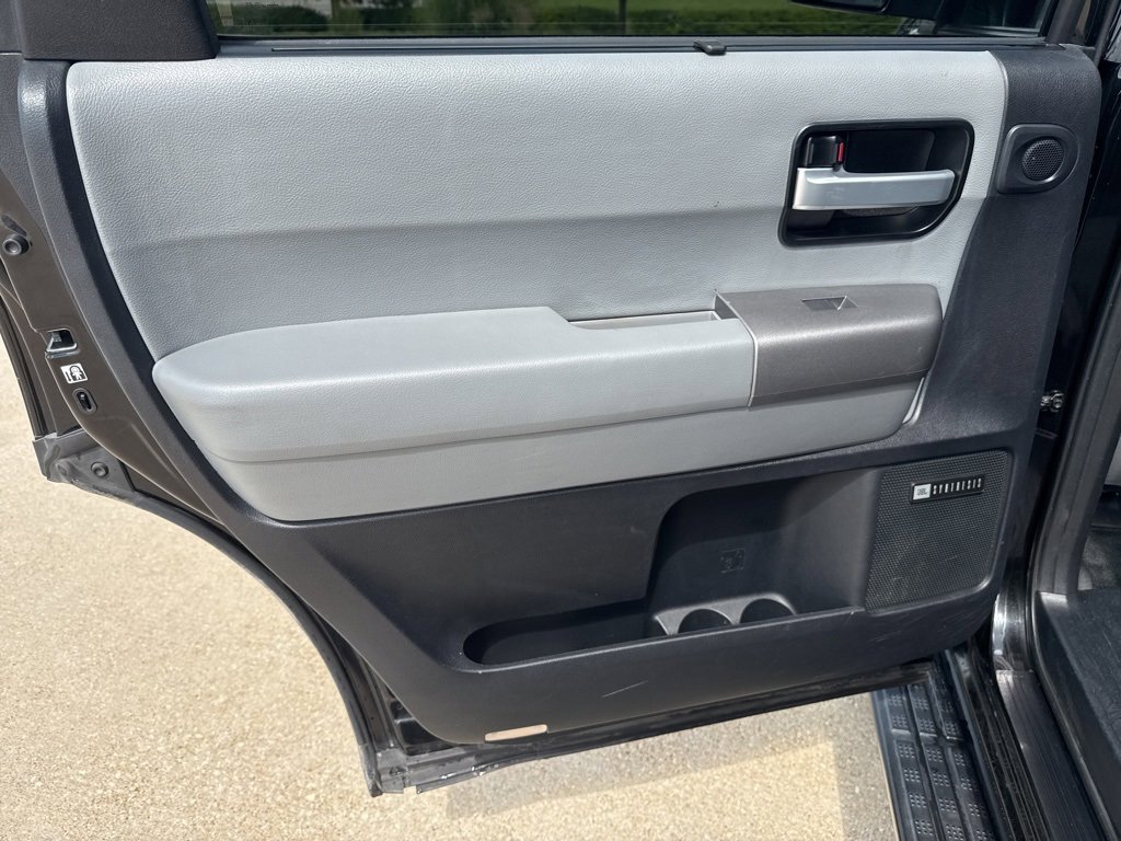 Used 2017 Toyota Sequoia Limited w/ Safety & Convenience Package image 18