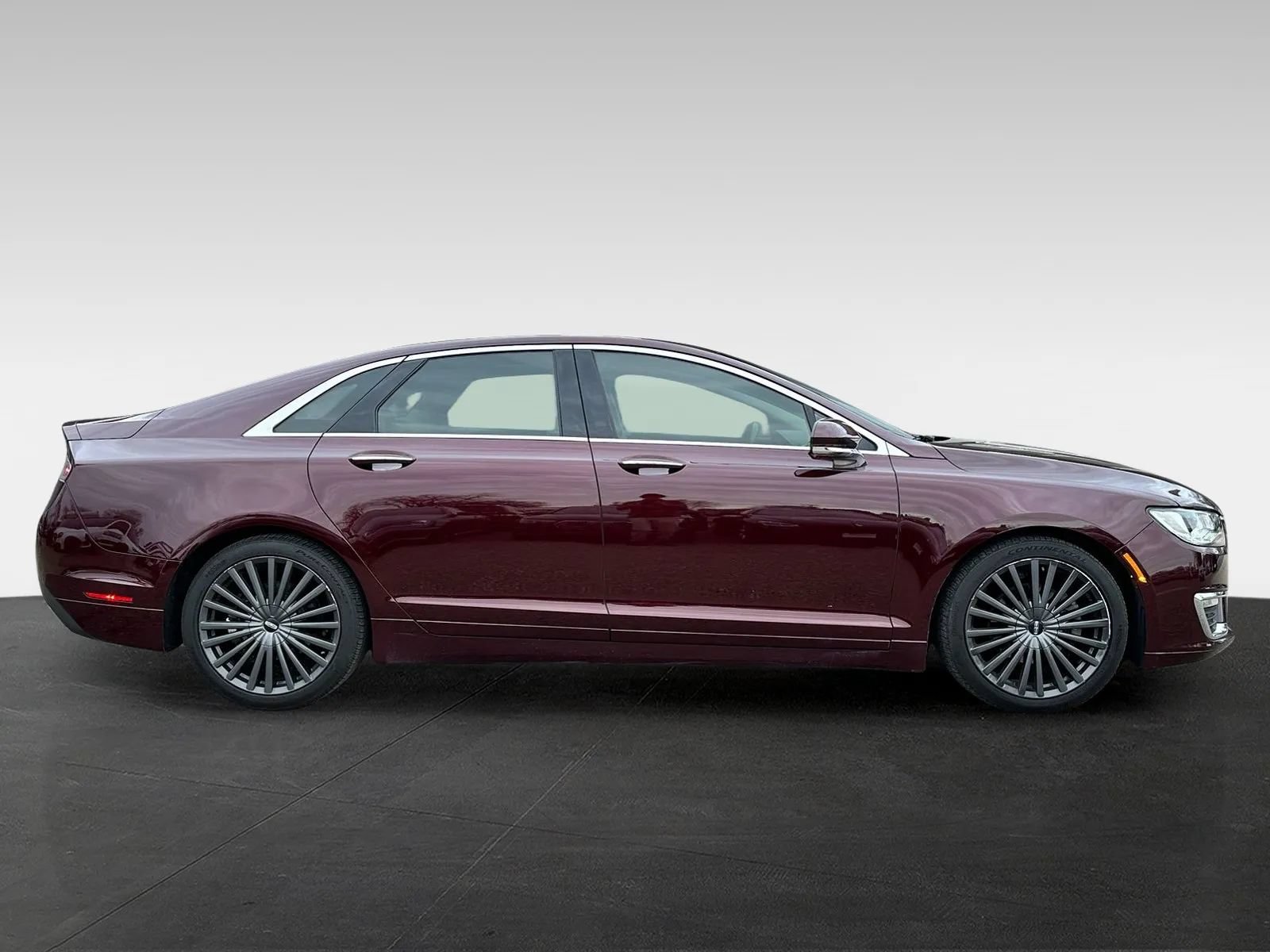 Used 2018 Lincoln MKZ Reserve w/ Climate Package AWD/4WD image 8