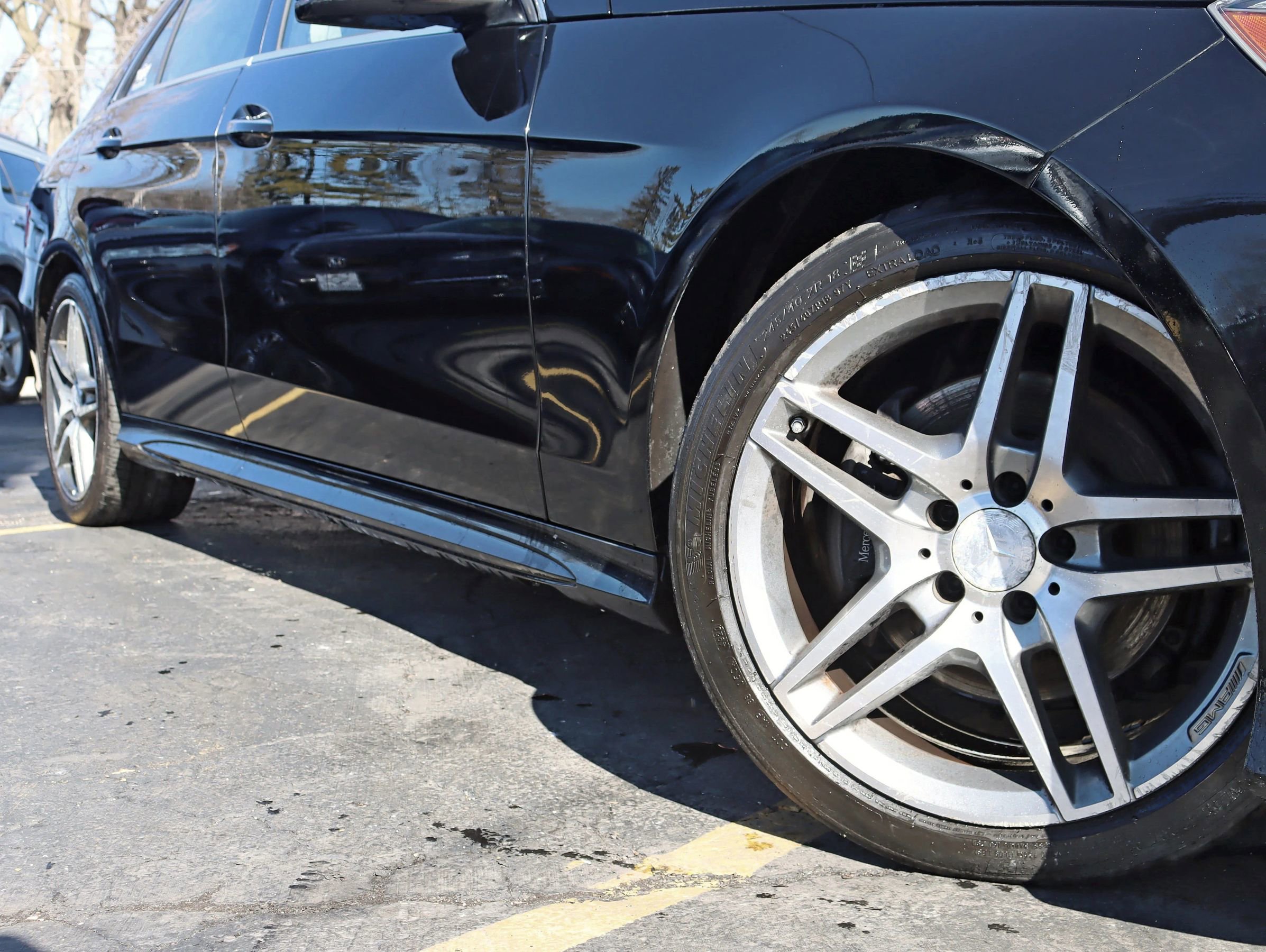Used 2014 Mercedes-Benz E 350 4MATIC Sedan image 5