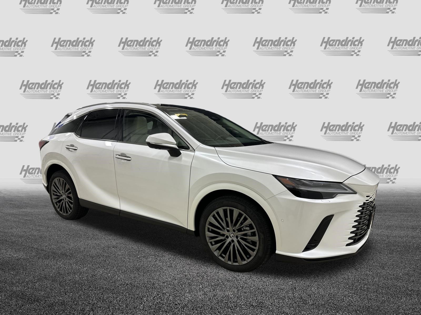 Certified 2025 Lexus RX 350 AWD w/ Convenience Package image 2