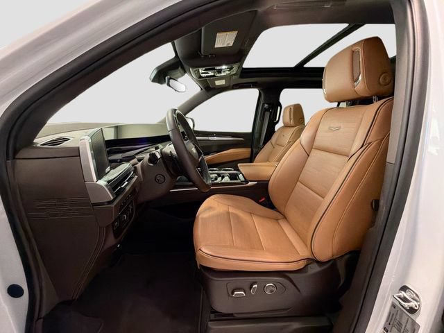 Certified 2026 Cadillac Escalade ESV Luxury AWD/4WD image 19