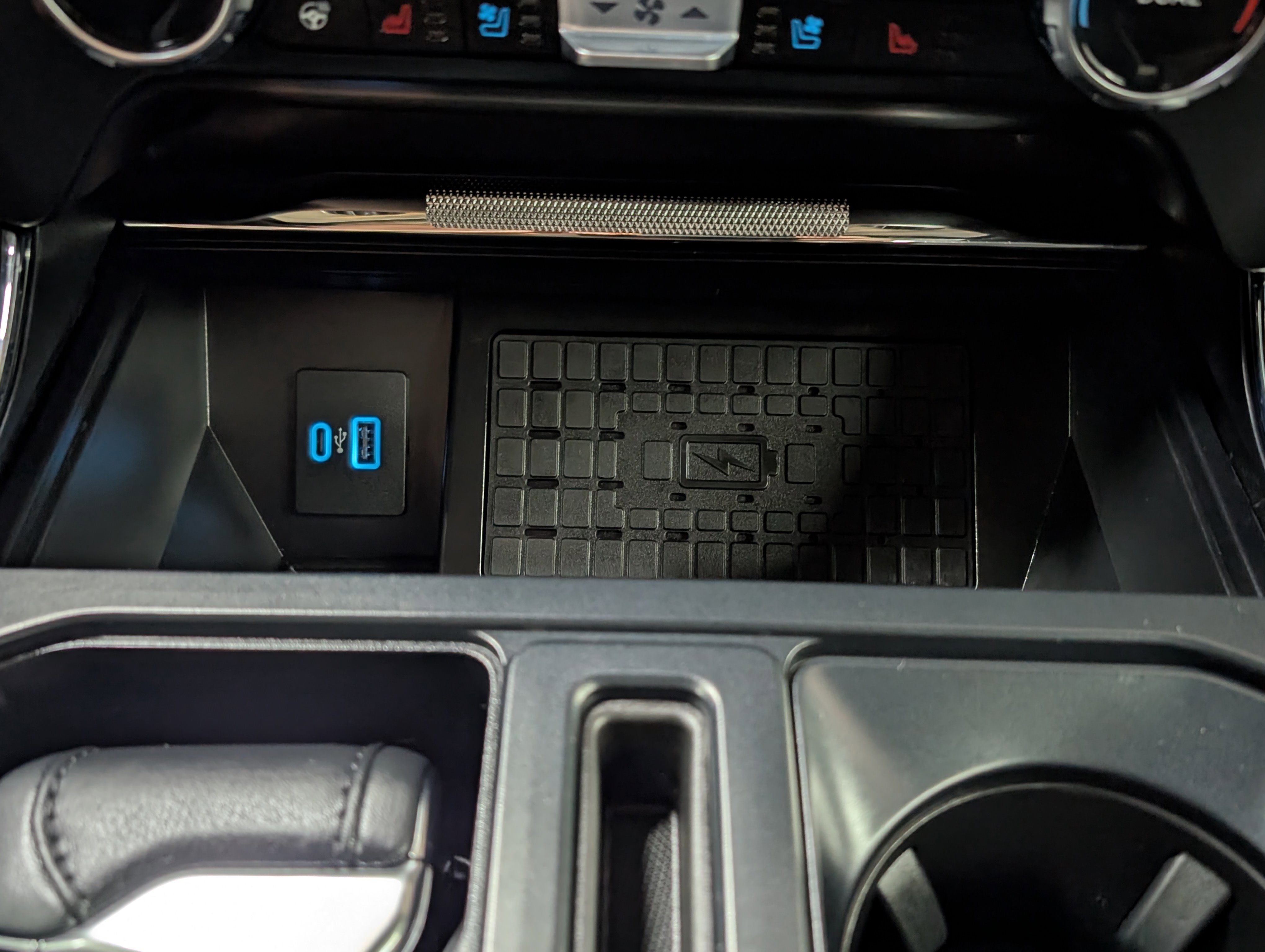 Used 2024 Ford F150 Lariat w/ Tow/Haul Package image 20