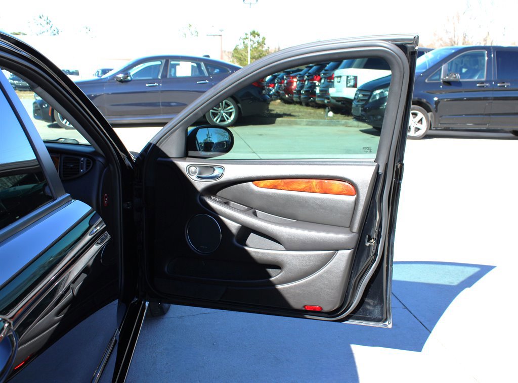 Used 2005 Jaguar X-TYPE 3.0 image 30