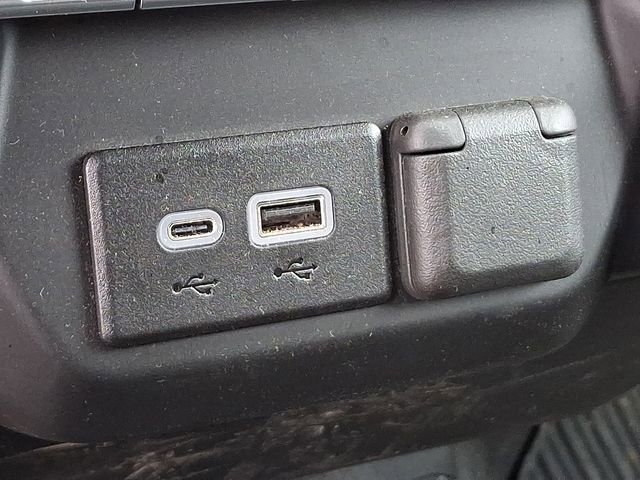 Used 2026 Chevrolet Silverado 1500 Custom Trail Boss AWD/4WD image 14