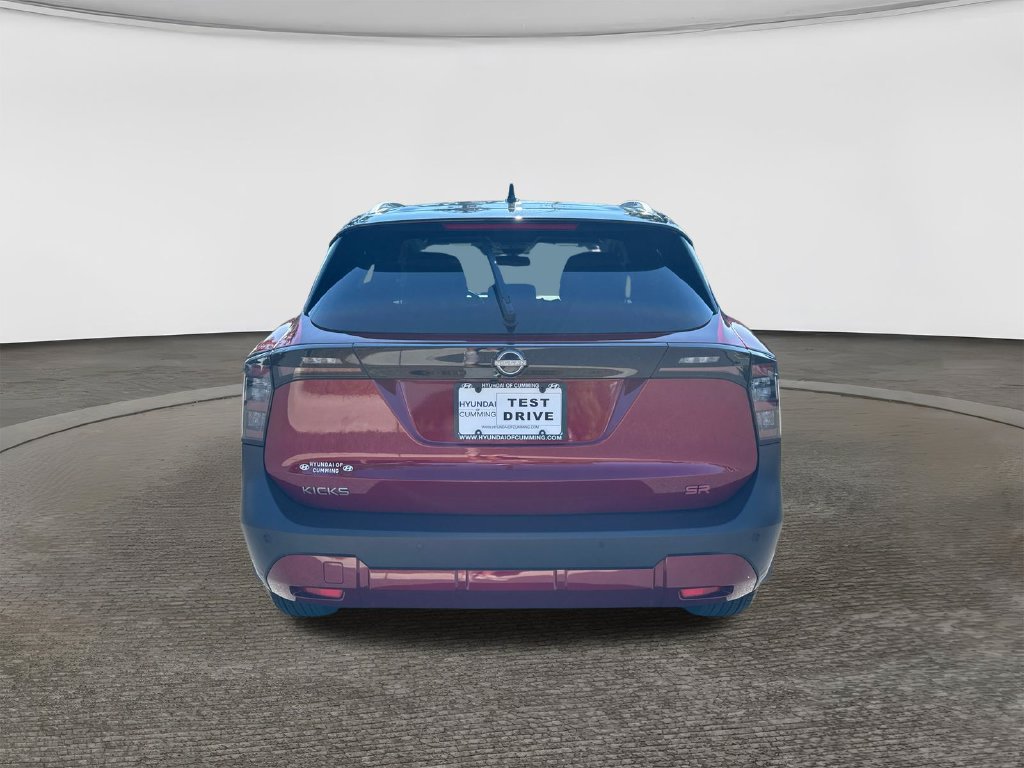 Used 2025 Nissan Kicks SR w/ SR Premium Package FWD image 6