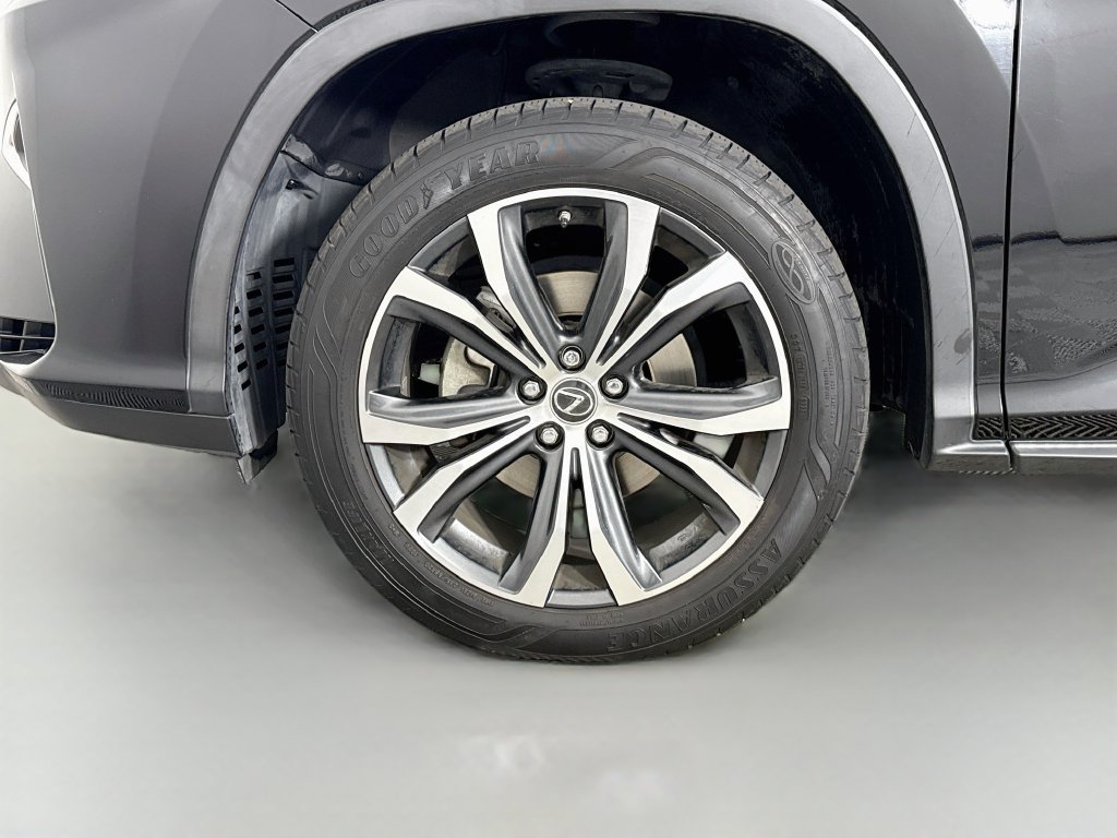 Used 2019 Lexus RX 350L FWD image 33