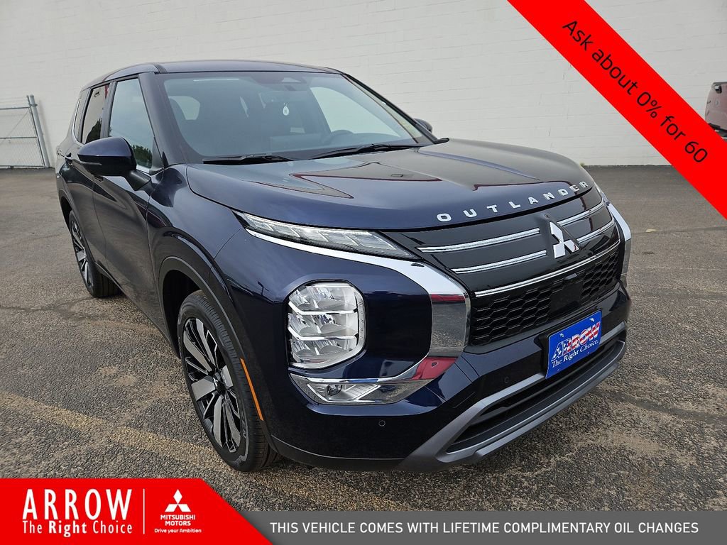 New 2025 Mitsubishi Outlander SE image 2