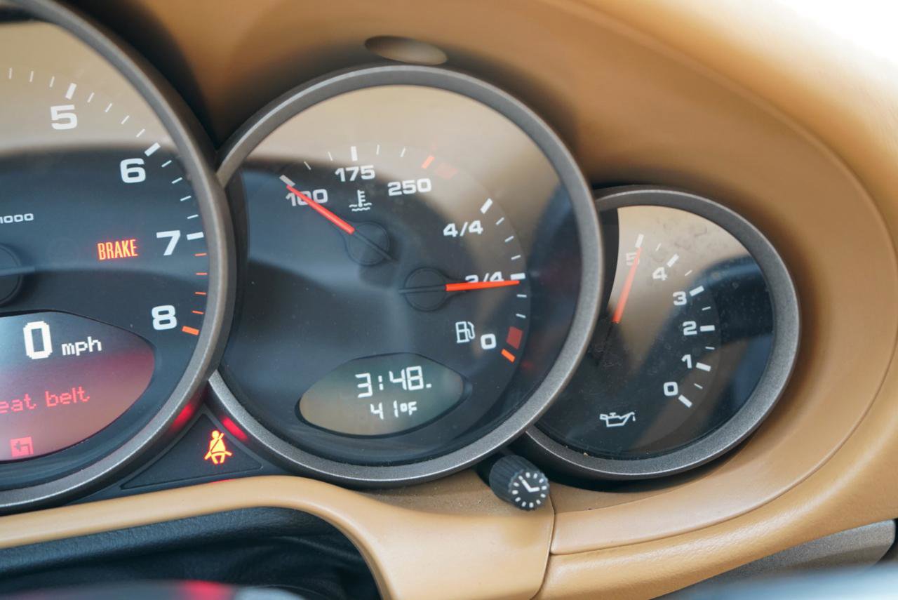 Used 2005 Porsche 911 Carrera image 39