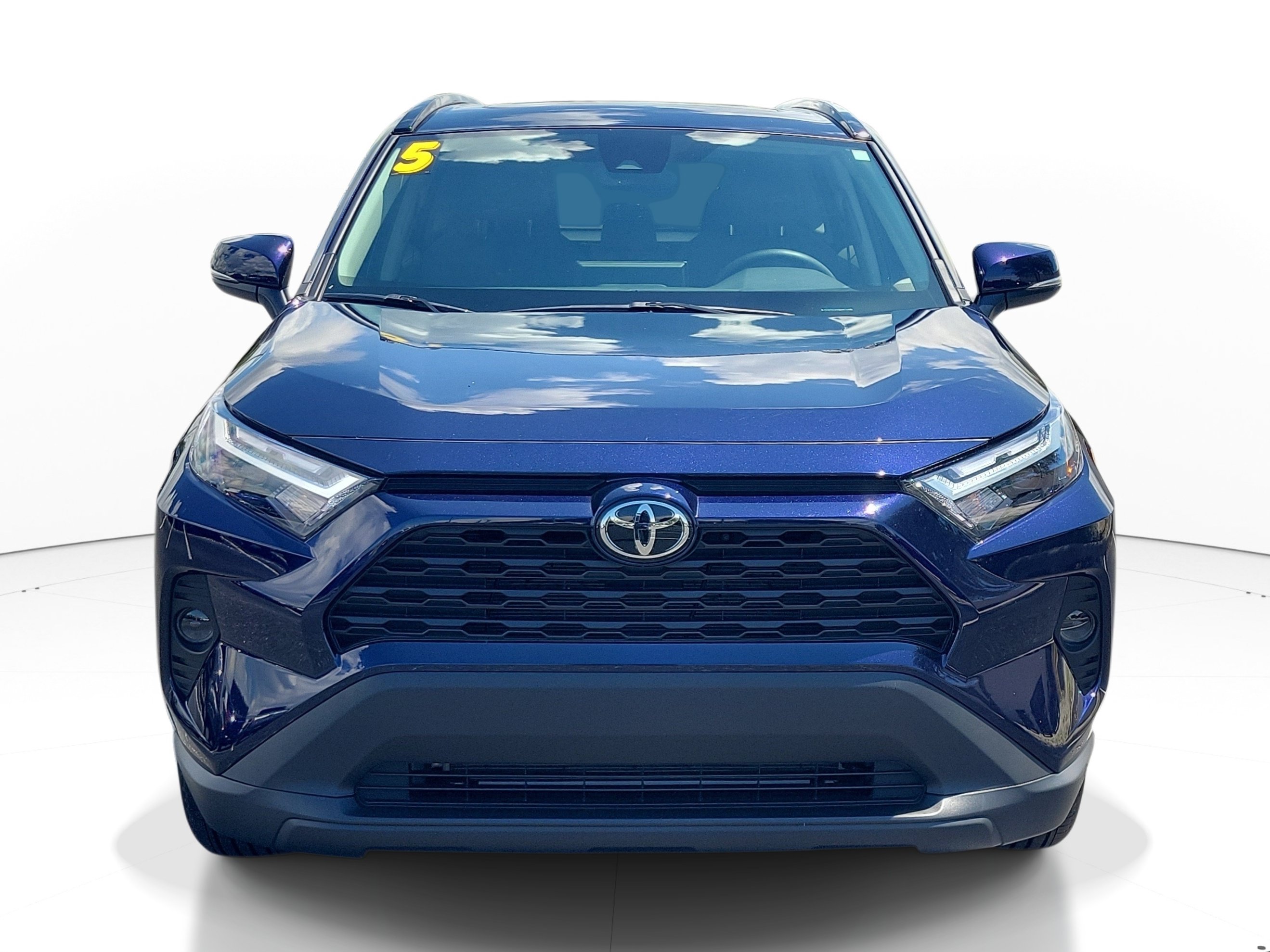 Used 2025 Toyota RAV4 XLE w/ Convenience Package FWD image 2