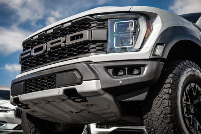 Used 2023 Ford F150 Raptor w/ Raptor 37 Performance Package AWD/4WD image 16