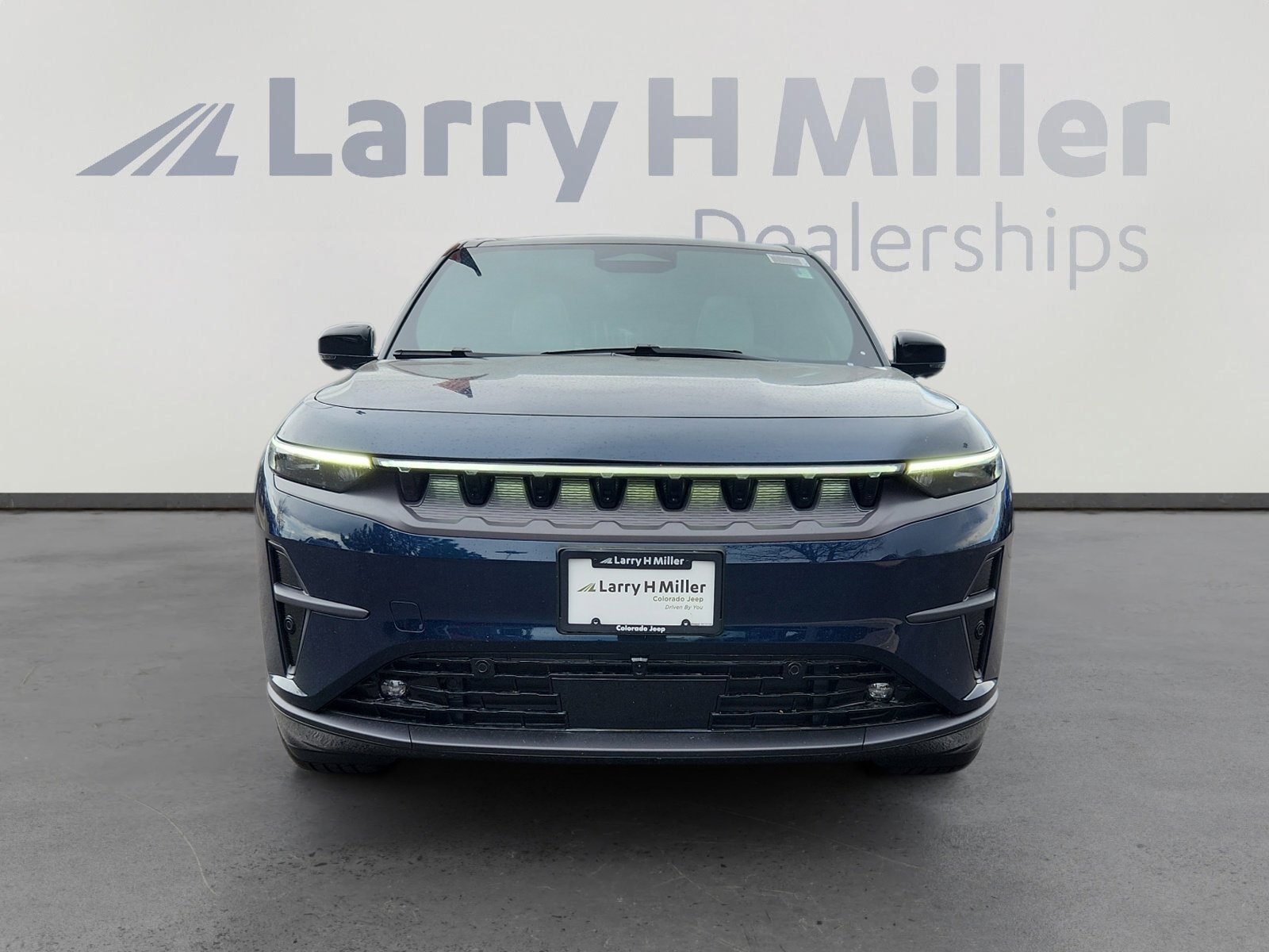 New 2025 Jeep Wagoneer S Limited w/ Comfort Package image 8