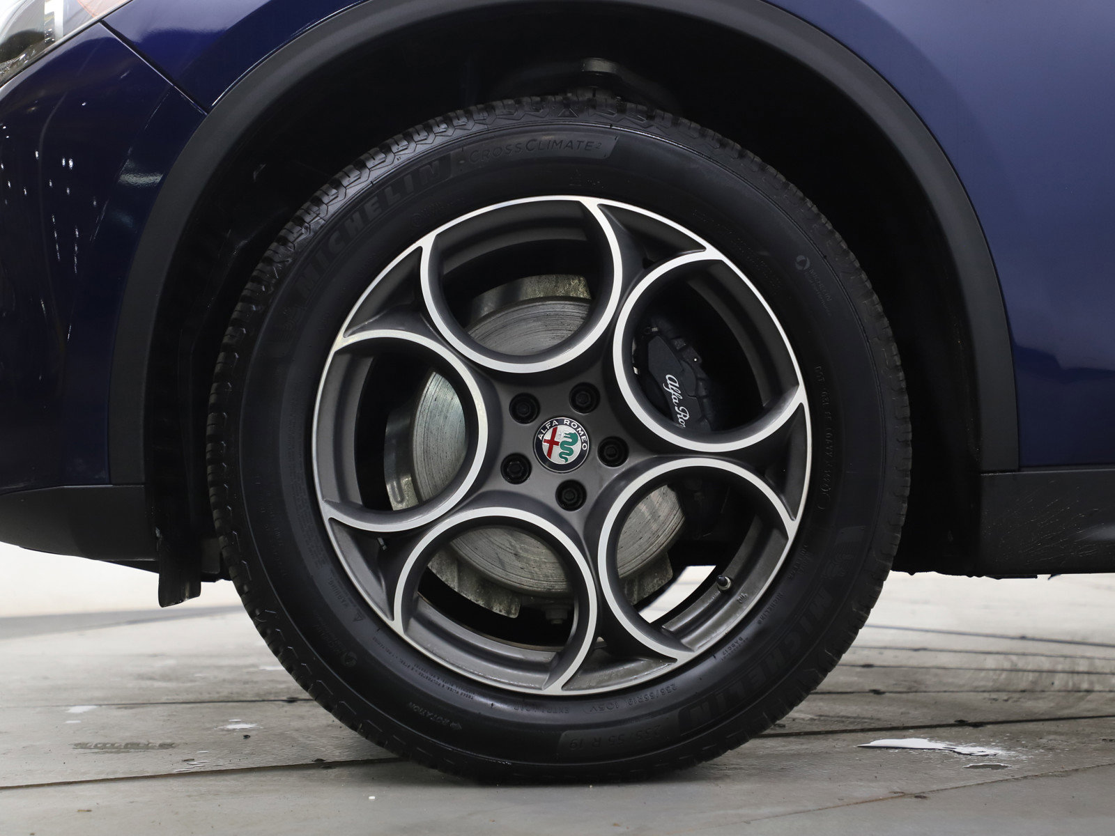 Used 2018 Alfa Romeo Stelvio Sport w/ Quick Order Package 22J Sport image 34