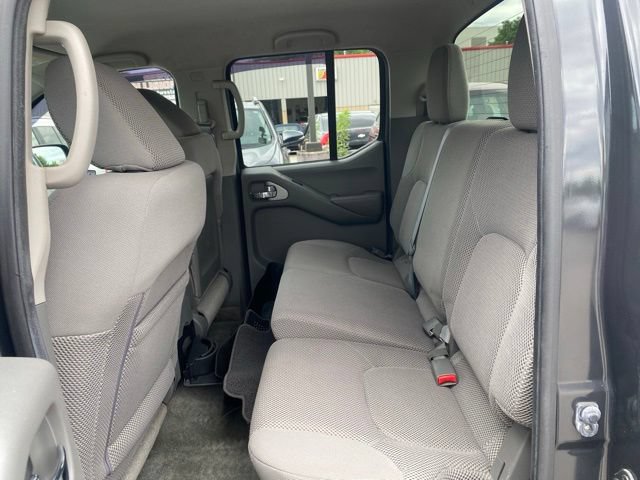 Used 2012 Nissan Frontier SV AWD/4WD image 17