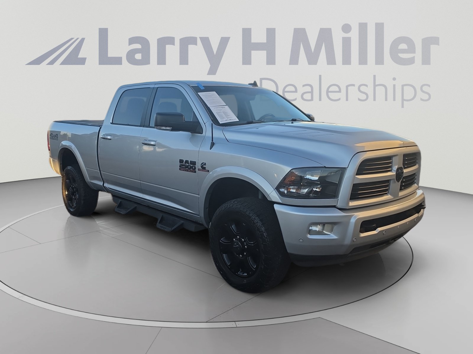 Used 2017 RAM 2500 Big Horn w/ Sport Appearance Group AWD/4WD image 7