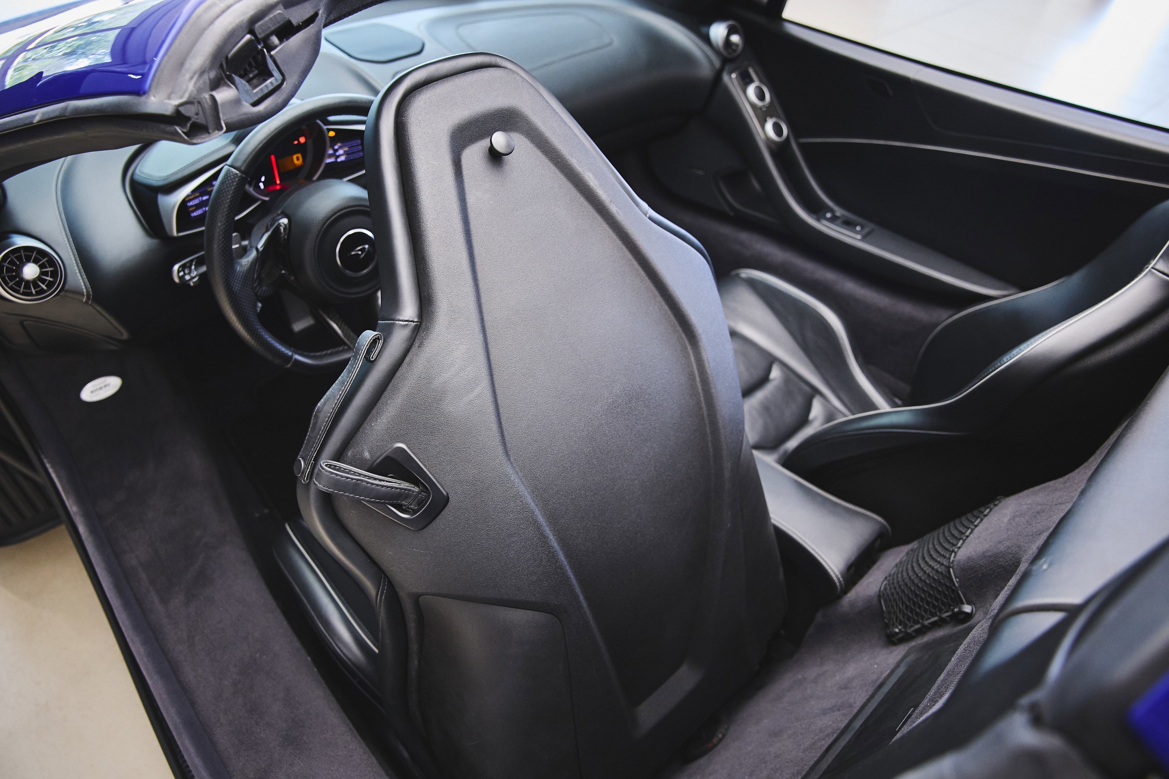 Used 2016 McLaren 650S Spider image 19