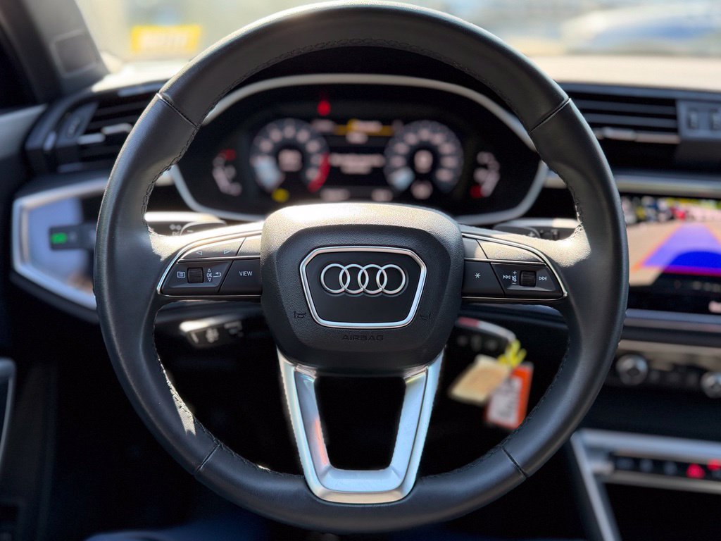 Used 2025 Audi Q3 2.0T Premium AWD/4WD image 11