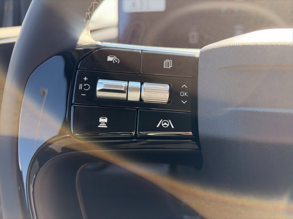 New 2027 Kia Carnival EX FWD image 14