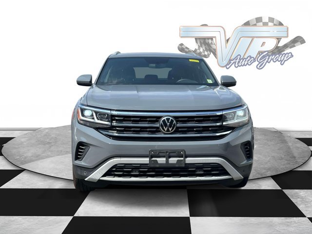 Used 2021 Volkswagen Atlas Cross Sport SE w/ Panoramic Sunroof Package AWD/4WD image 2