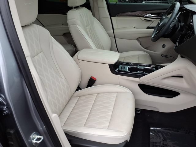 Used 2022 Buick Envision Avenir w/ Technology Package II AWD/4WD image 24