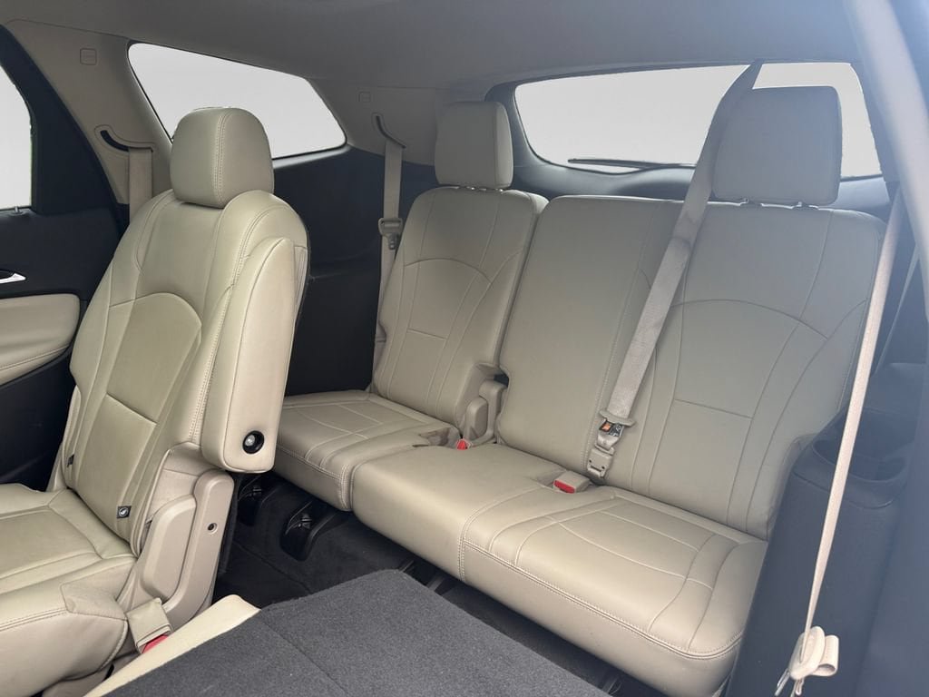 Used 2019 Buick Enclave Essence FWD image 18