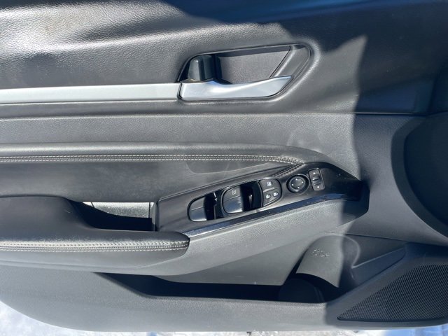 Used 2021 Nissan Altima 2.5 SV image 18