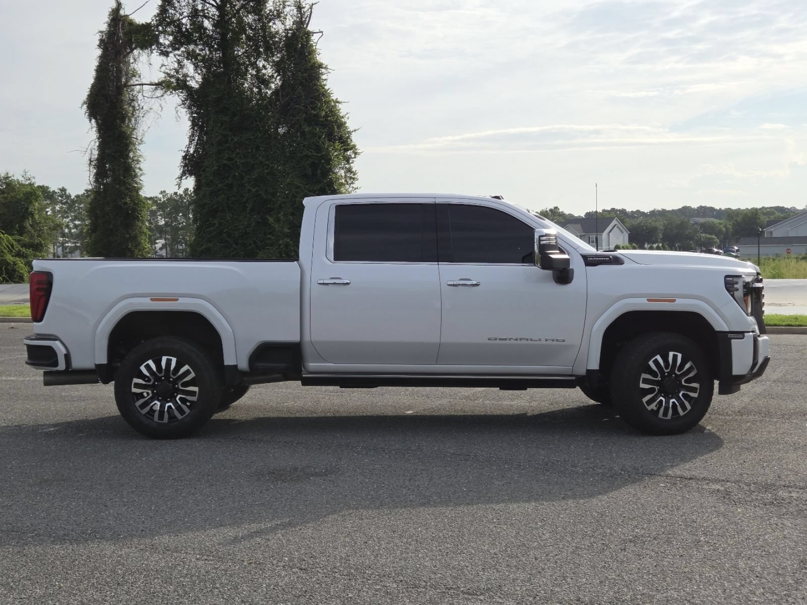 Used 2024 GMC Sierra 2500 Denali Ultimate w/ Max Trailering Package AWD/4WD image 25