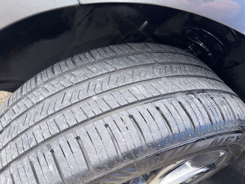 Used 2019 Ford Fusion SEL image 28