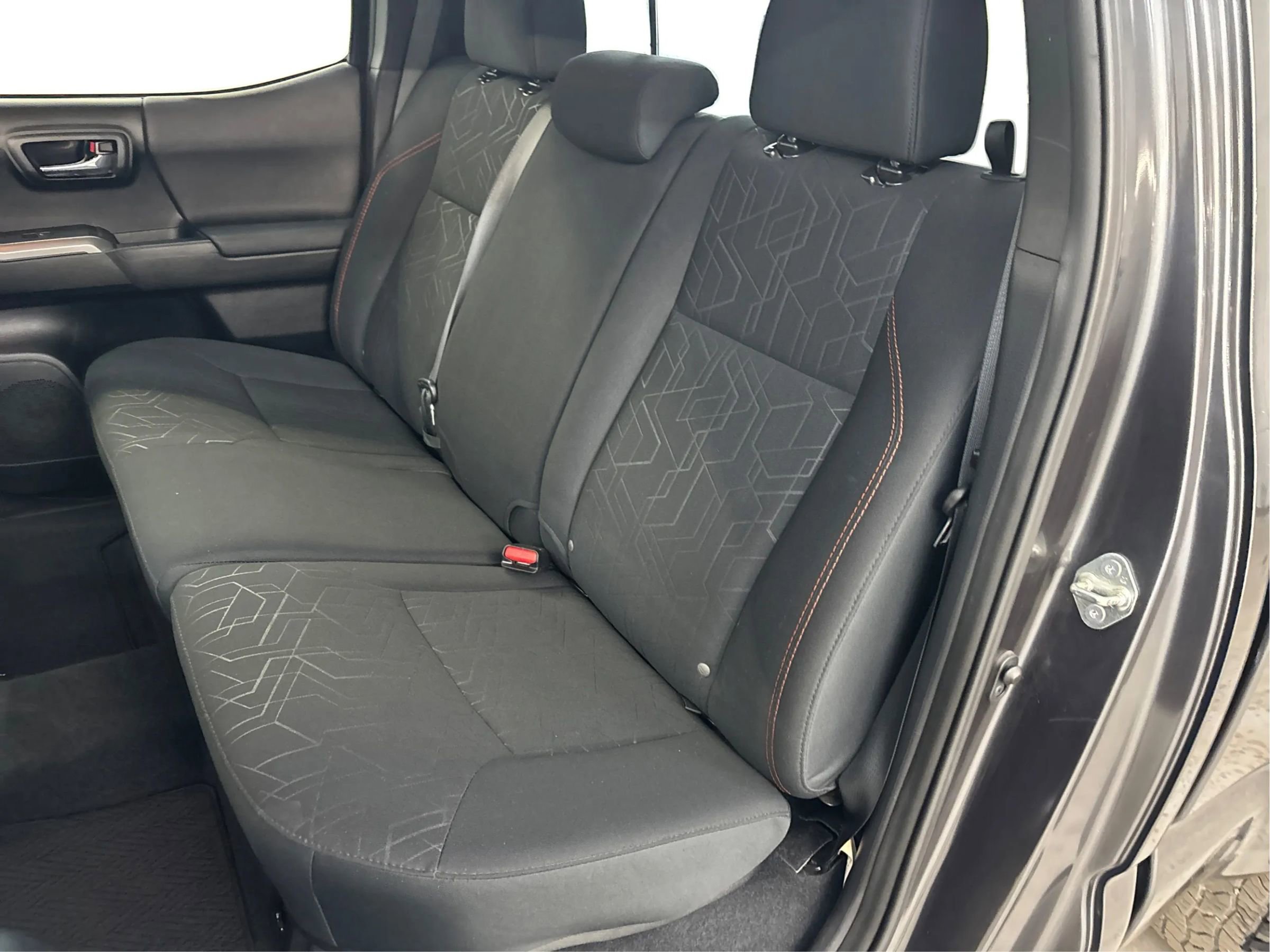 Used 2017 Toyota Tacoma TRD Off-Road w/ Tow Package image 14