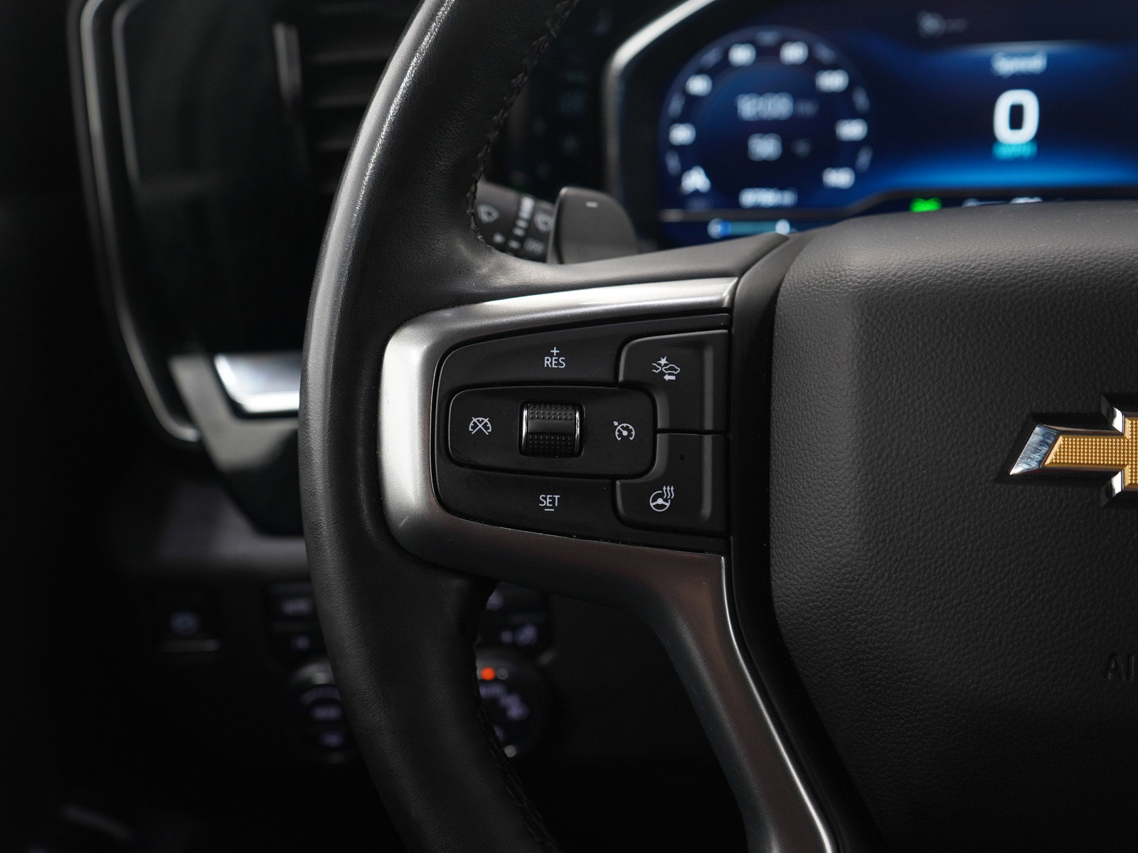 Used 2024 Chevrolet Silverado 1500 LT image 25