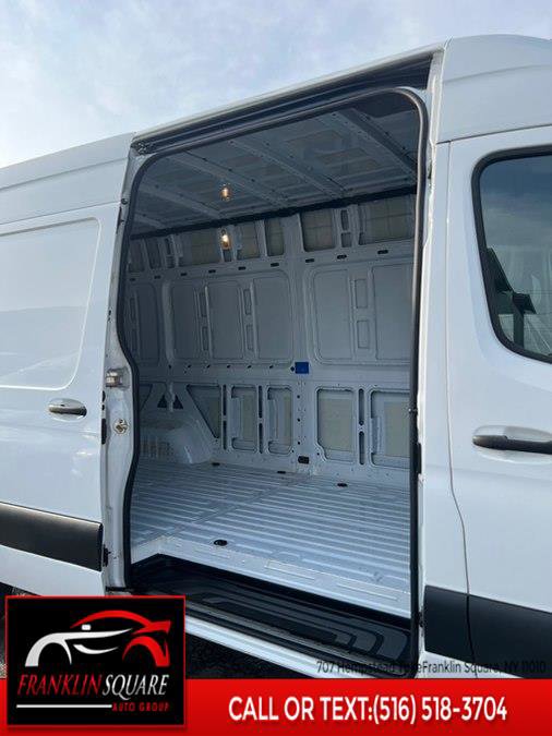 Used 2023 Mercedes-Benz Sprinter 2500 w/ Acoustic Package image 50