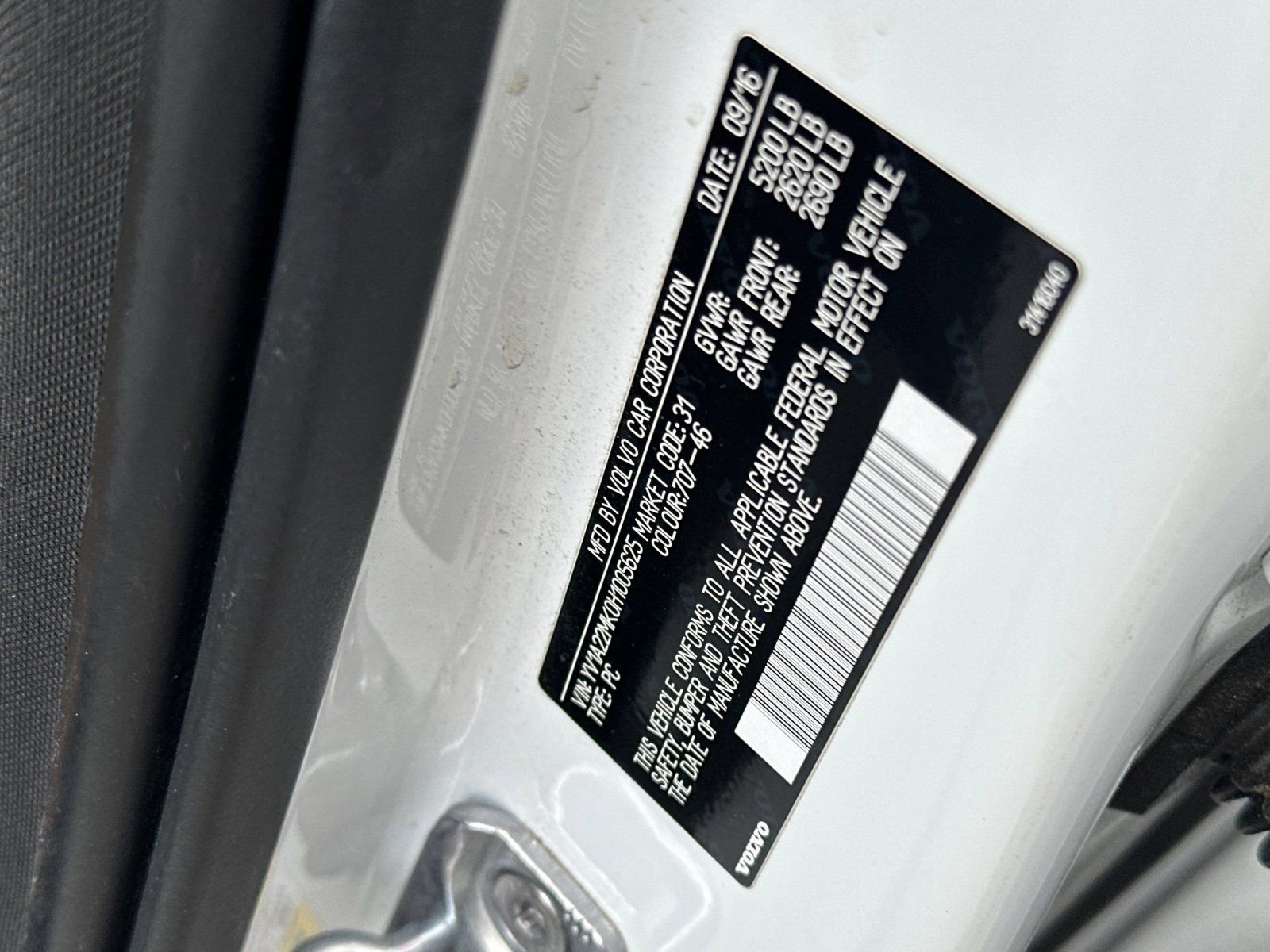 Used 2017 Volvo S90 T6 Momentum w/ Vision Package image 26