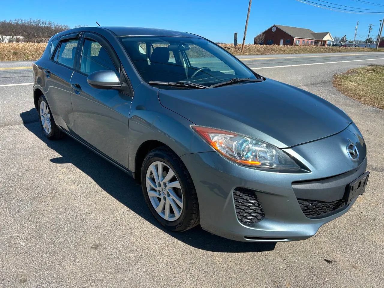 Used 2012 MAZDA MAZDA3 i Touring FWD image 3