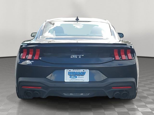 Used 2025 Ford Mustang GT Premium image 5