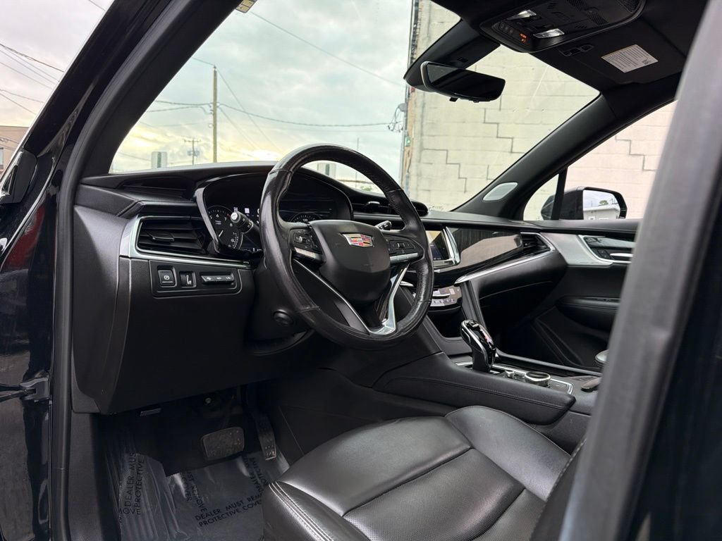 Used 2022 Cadillac XT6 Premium Luxury w/ Technology Package AWD/4WD image 34