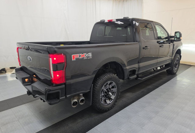 Used 2024 Ford F250 Lariat w/ Sport Appearance Package AWD/4WD image 4