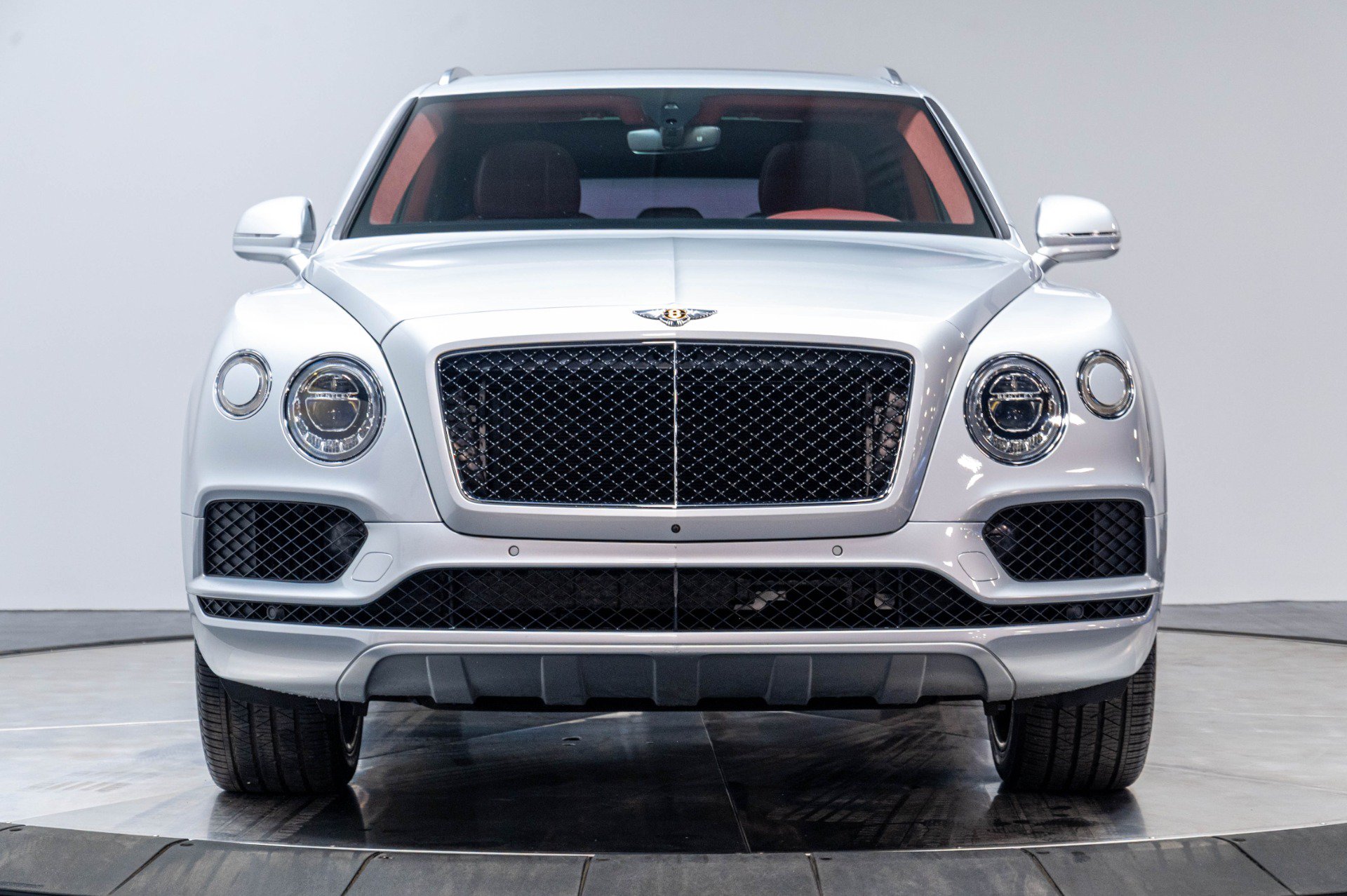 Used 2020 Bentley Bentayga AWD/4WD image 52