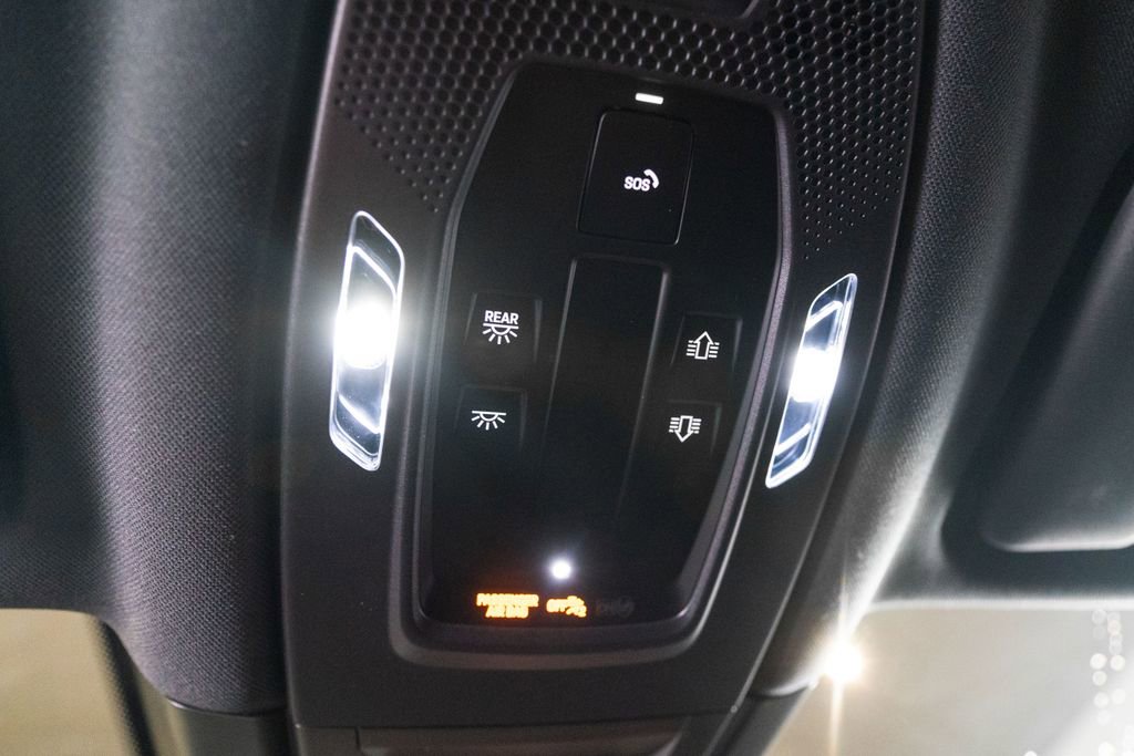 Certified 2025 Porsche Cayenne Coupe image 27