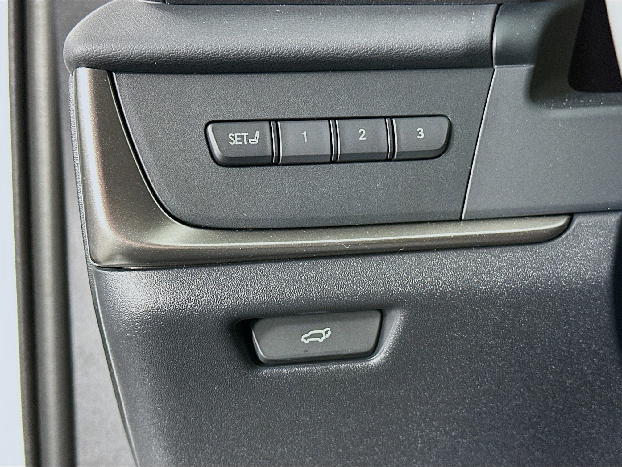 New 2026 Lexus RZ 450e AWD image 10